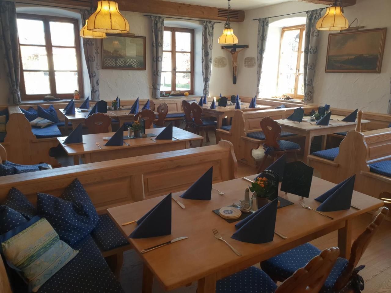 Landgasthof Bock Hotell Gauting Eksteriør bilde